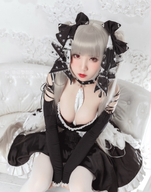 [网红COSER] 动漫博主貓田聖奈奈 – 可畏 写真集