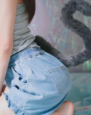 [网红COSER写真] 萌妹子眼酱大魔王w – 灰尾猫系