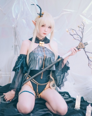 [网红COSER写真] 微博妹纸霜月shimo – 明日方舟 闪灵 套图